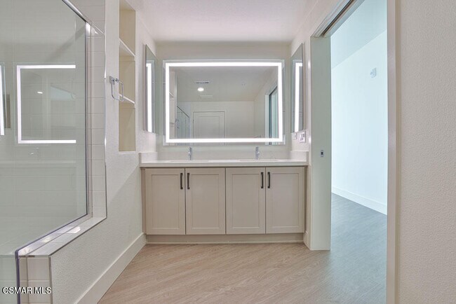 Building Photo - 1012 Vista del Mar Pl.