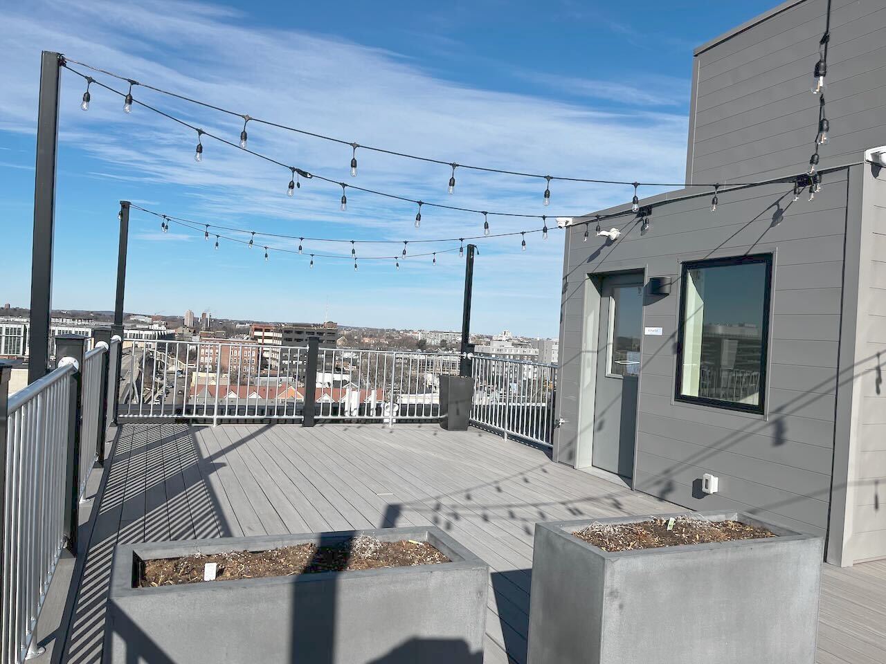 Building Photo - 7 Everett St