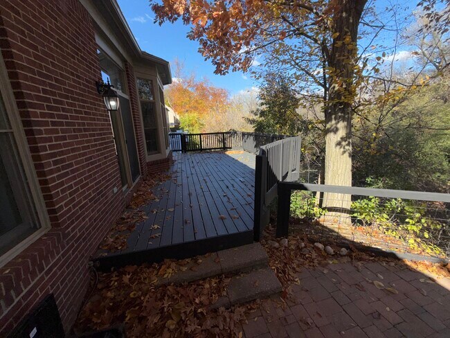 Building Photo - 18145 Shoreline Ct