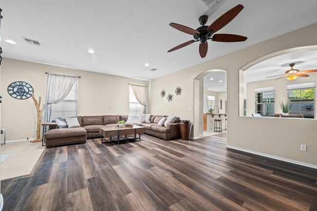 Building Photo - 16048 W Papago St