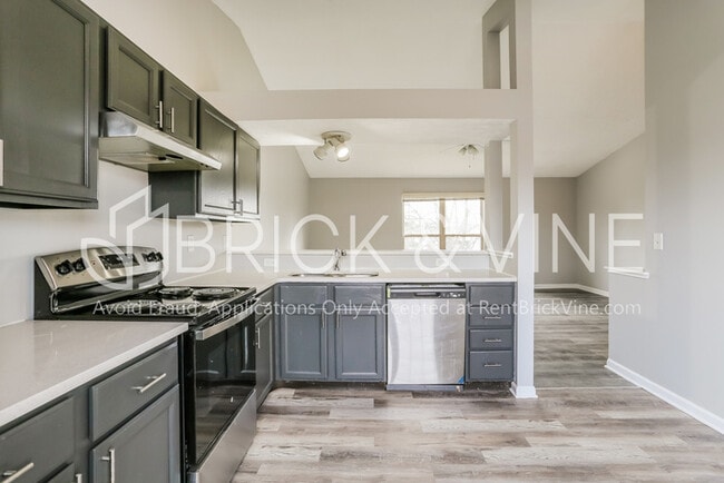 Building Photo - 5727 Sundial Dr