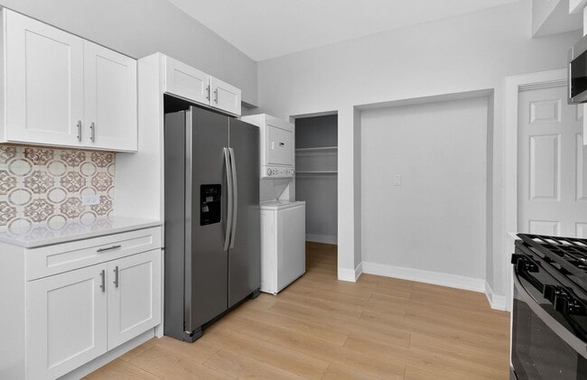 Building Photo - 5400 W 23rd St