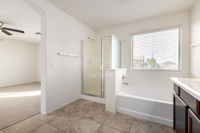 Building Photo - 2656 E Boston St