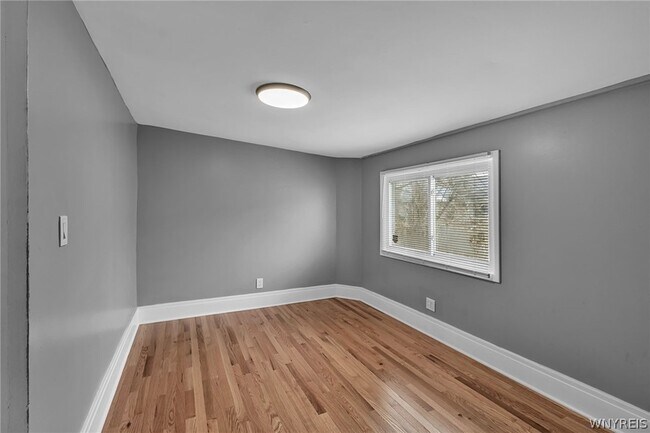 Building Photo - 49 Virgil Ave