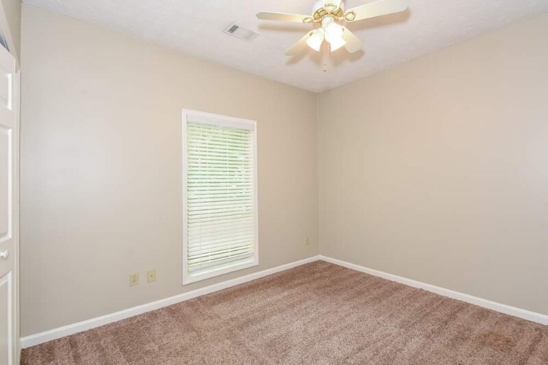 Building Photo - 2041 Stone Forest Dr