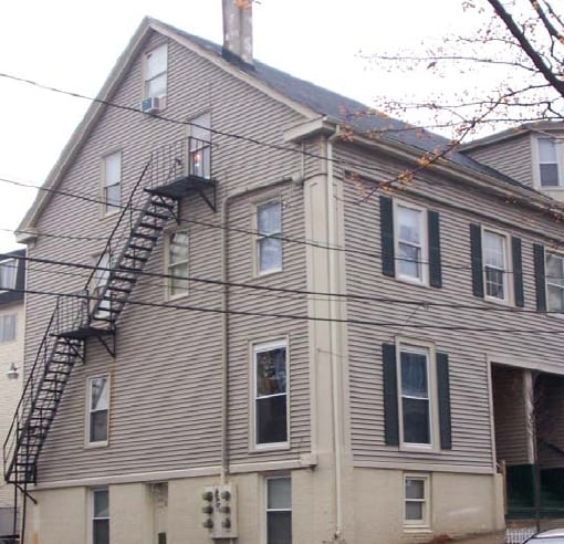 Building Photo - 11-15 Hanover St