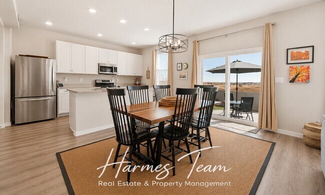 Building Photo - Beautiful 5 Bedroom Home in the Trails of Aspen Ridge