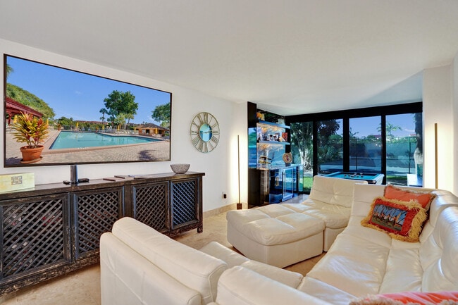 Building Photo - 755 Dotterel Rd