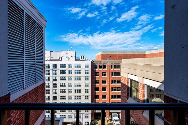 Building Photo - 1230 23rd St NW