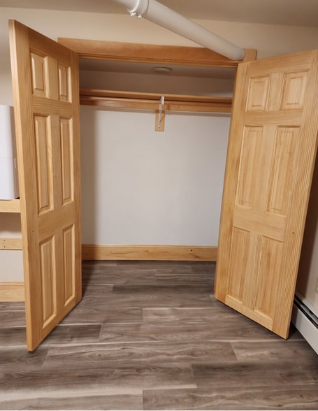 ground floor bdrm closet - 28 School St
