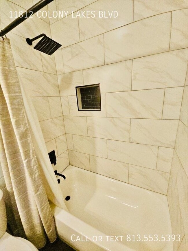 Building Photo - 11812 Colony Lakes Blvd