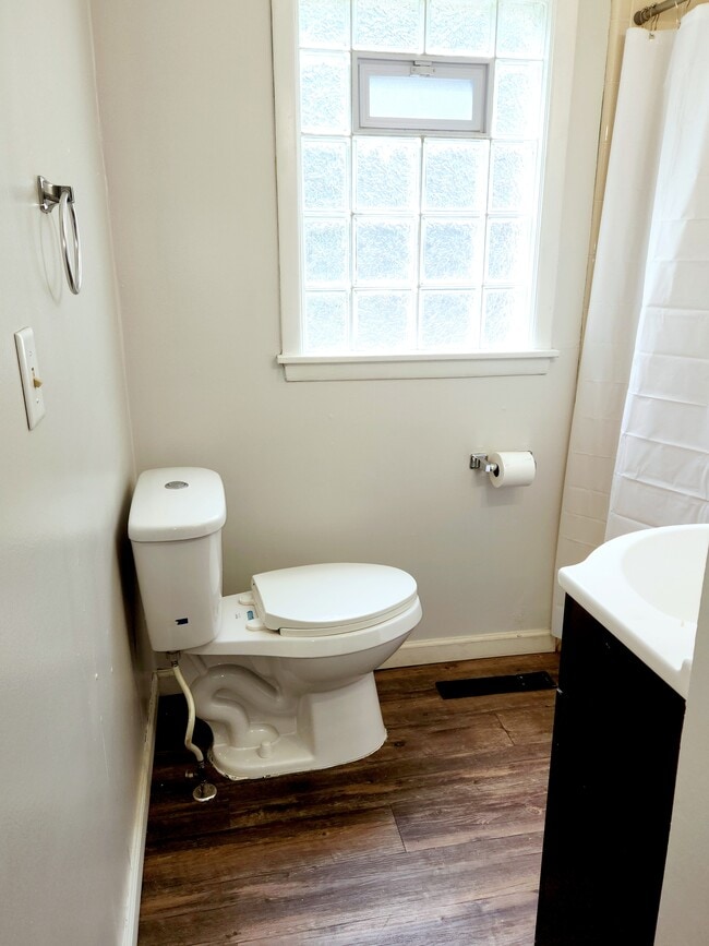Bathroom #1 (view 1) - 54373 Terrace Ln