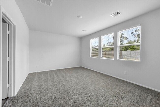 Building Photo - 1120 Novelle Bnd Dr
