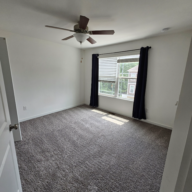 Building Photo - 4505 Hayloft Ct