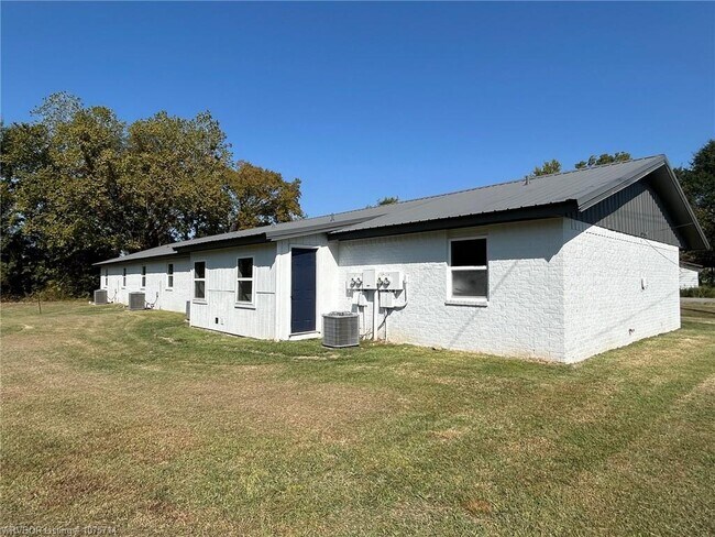 Building Photo - 209 E Leftwich St