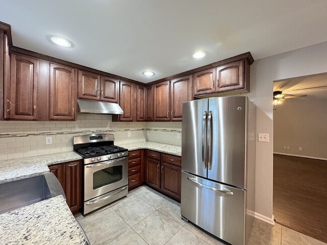 Building Photo - Well Maintained Ranch Style Home in Garner!