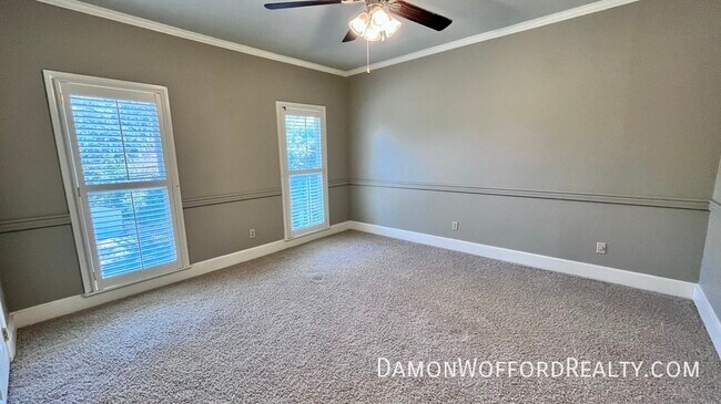 Building Photo - 1707 Pine St