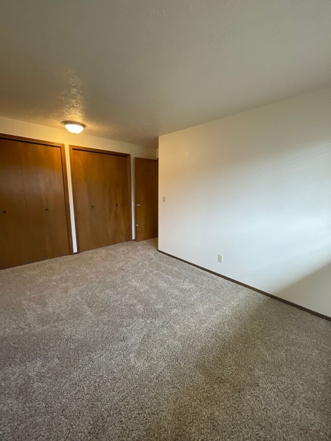 Building Photo - 3 bed 1.5 bath Home in Salem