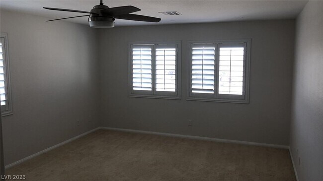 Building Photo - 11087 Village Crest Ln