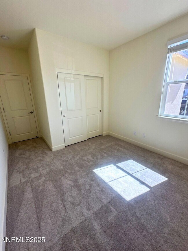 Building Photo - 7145 Owl Vw Dr