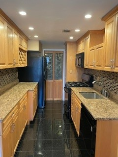 Building Photo - 53 Skyline Dr