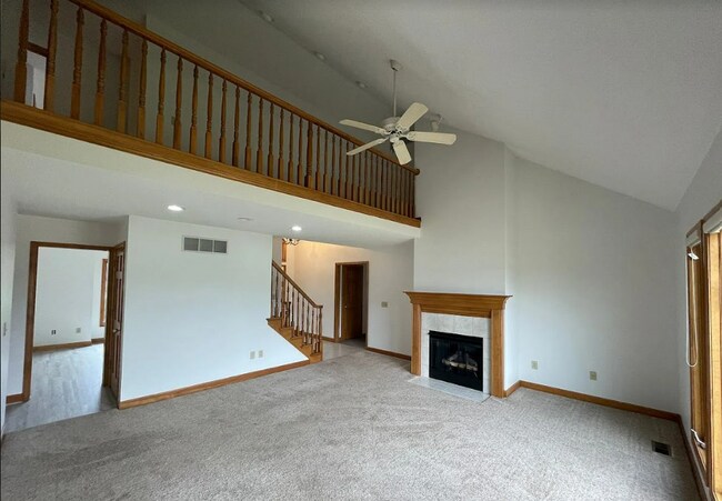 Building Photo - 16134 Silver Shadow Ln