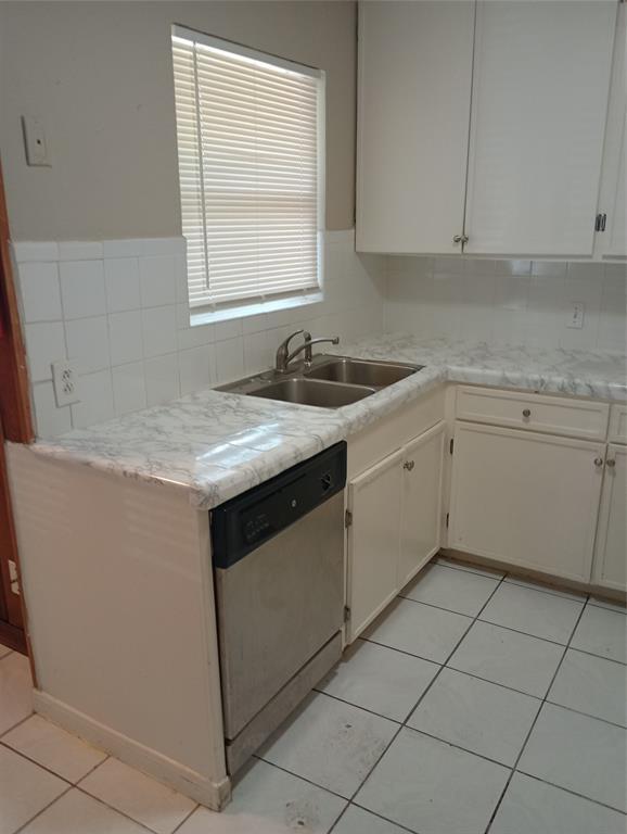 Building Photo - 4034 McDermed Dr