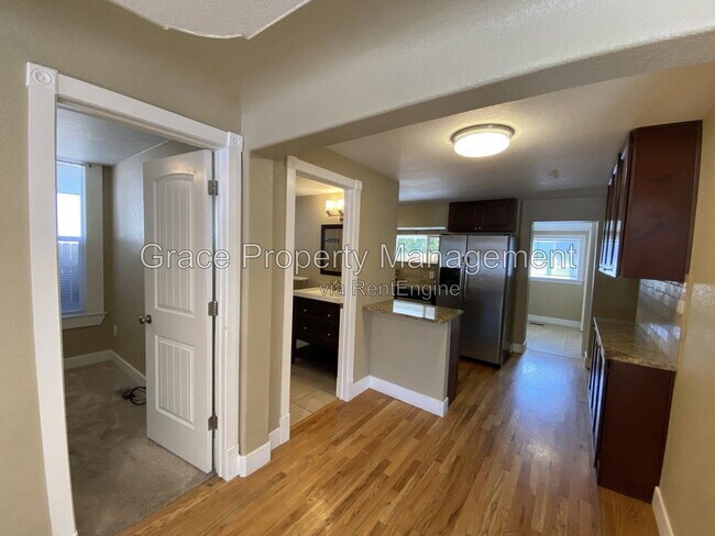 Building Photo - 4352 Vallejo St