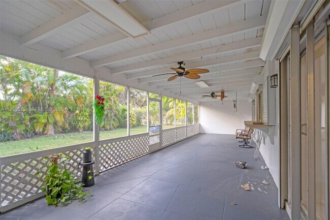 Building Photo - 781 NW 66th Ave