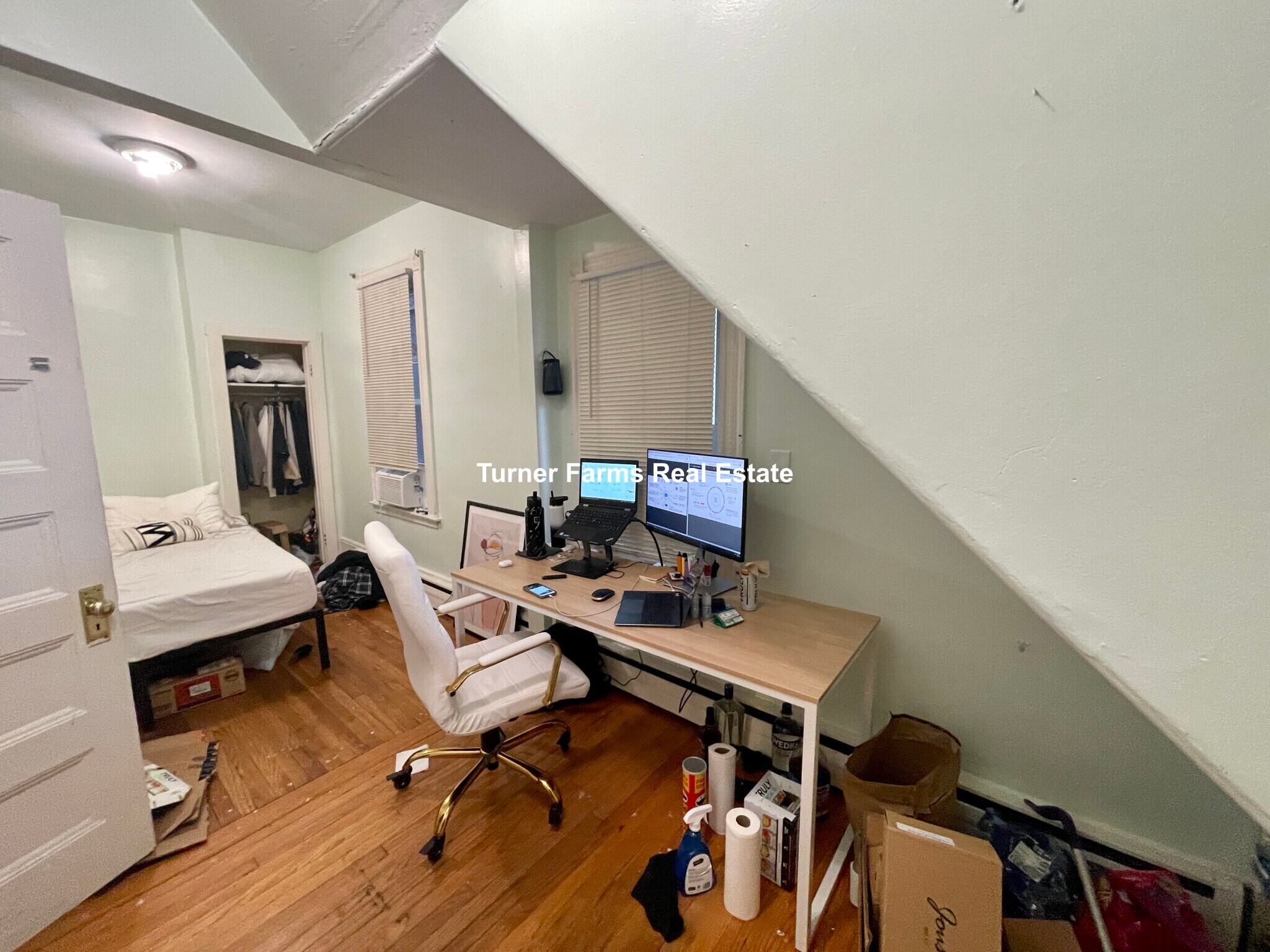 Building Photo - 34 Cherokee St