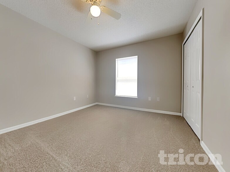 Building Photo - 11724 Ivy Flower Loop