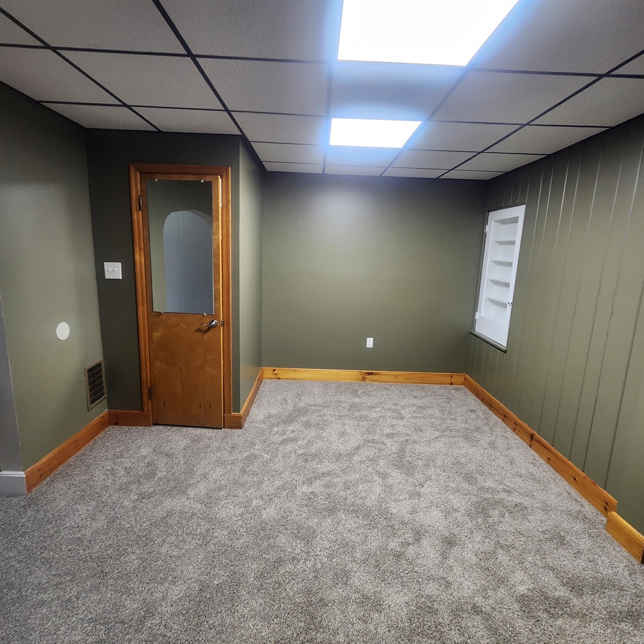 Building Photo - 3908 5th Ave