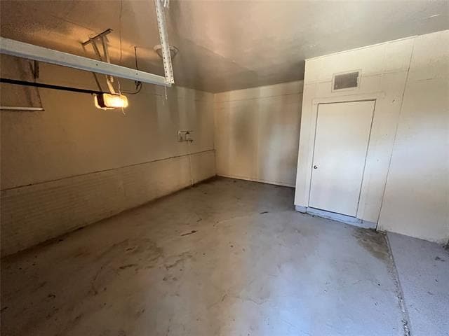 Building Photo - 3053 Rotan Ln