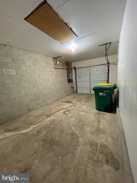 Building Photo - 508 Blackbird Dr