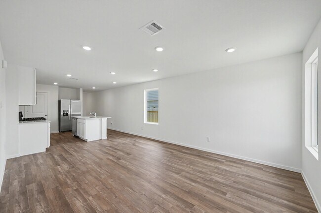 Building Photo - 40839 Hawthorne Glades St