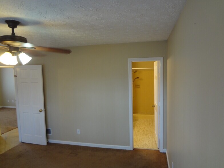 Building Photo - 125 Buckeye Ln