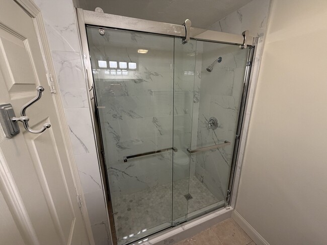 Building Photo - 130 W 8th St