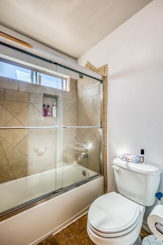Building Photo - 1627 Brillo Del Sol Ct