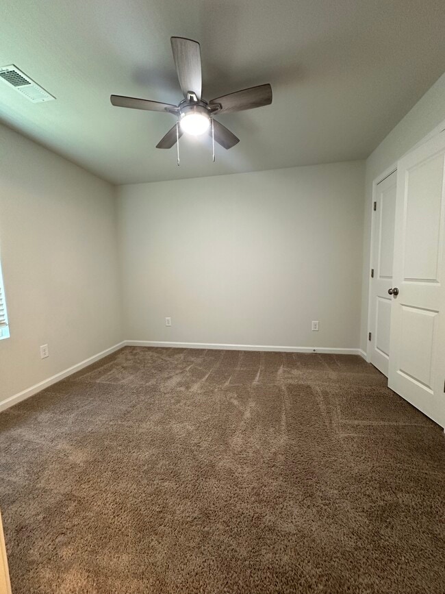 Building Photo - 757 Lambeth Ln