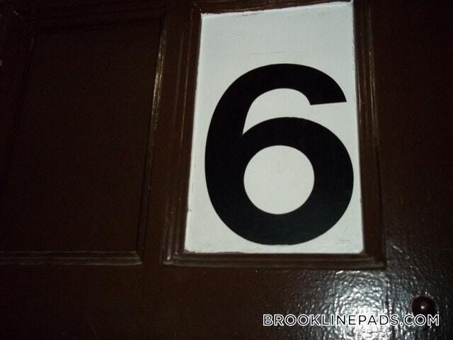 Building Photo - 62 Egmont St