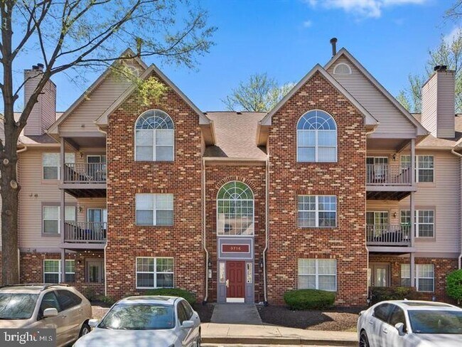 Primary Photo - 9716 Lake Point Ct