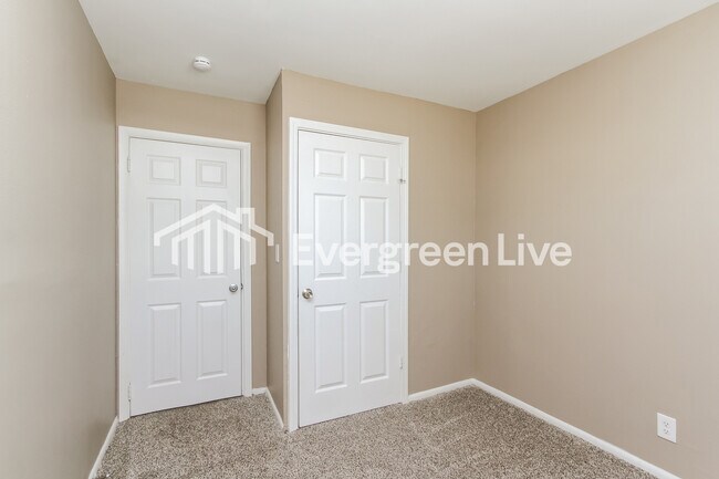 Building Photo - 4019 Biscayne Rd