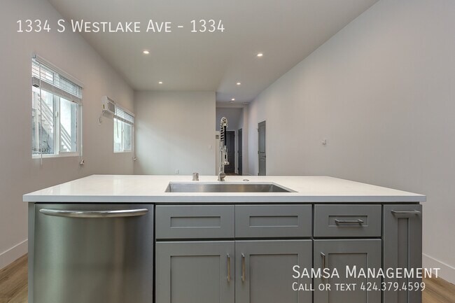 Building Photo - 1334 S Westlake Ave