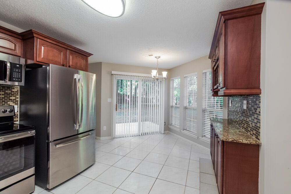 Building Photo - 3033 Oakcroft Dr