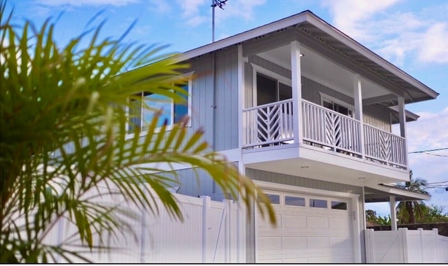 Building Photo - 84-808-808 Hanalei St