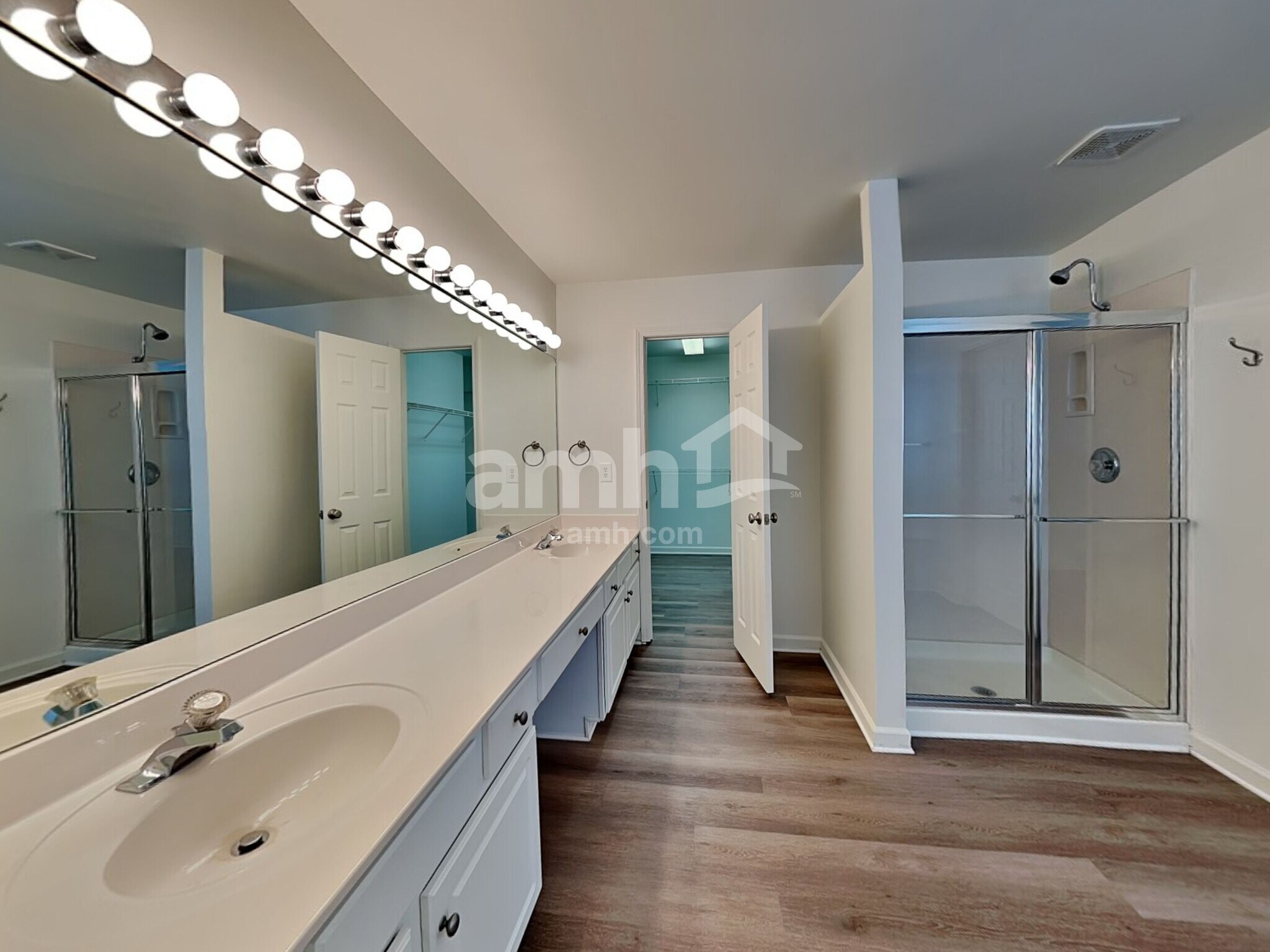 Building Photo - 405 Carphilly Ct