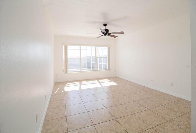 Building Photo - 667 Downing Cir