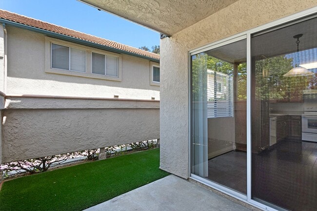 Building Photo - "The Falls" in West Rancho Bernardo