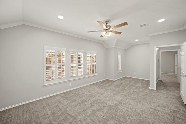 Building Photo - 1014 Rochow St