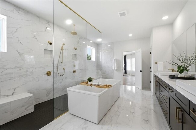 Building Photo - 4510 Hawthorn Cir